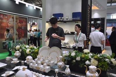 天青色等煙雨而我在等你 中國(guó)瓷-潮州造!